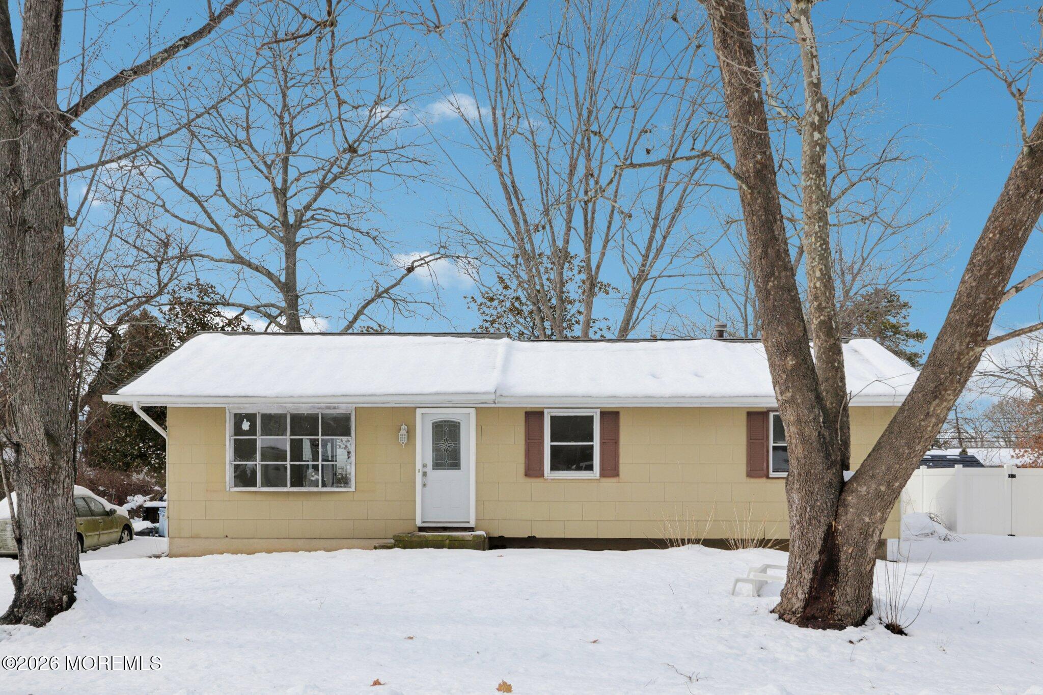 1124 Spray Avenue Beachwood NJ 08722