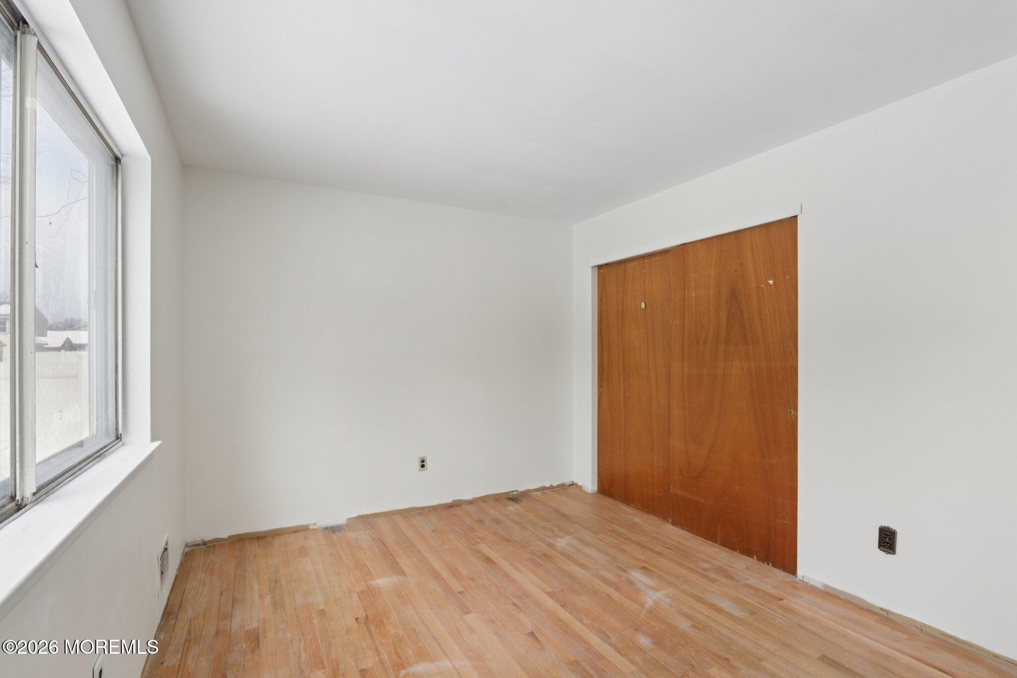 1124 Spray Avenue Beachwood NJ 08722