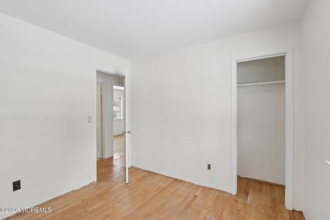1124 Spray Avenue Beachwood NJ 08722