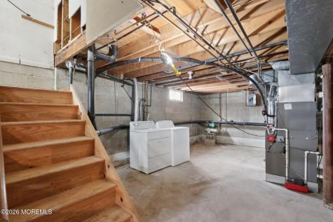 1124 Spray Avenue Beachwood NJ 08722