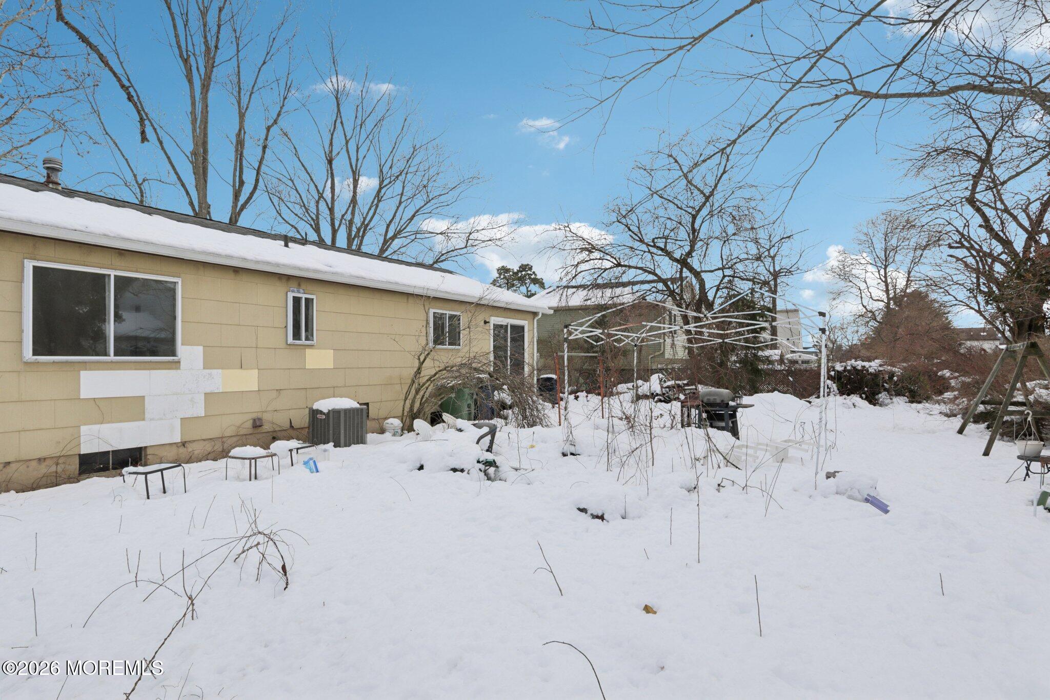 1124 Spray Avenue Beachwood NJ 08722