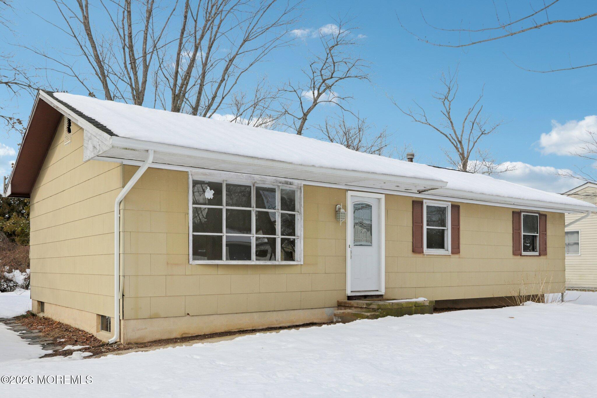 1124 Spray Avenue Beachwood NJ 08722