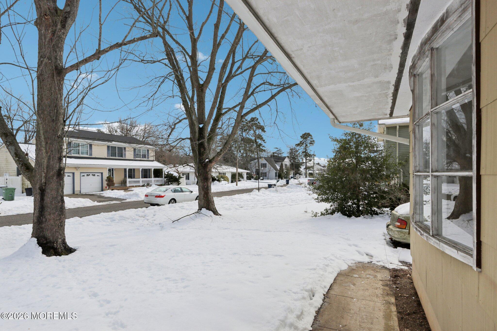 1124 Spray Avenue Beachwood NJ 08722
