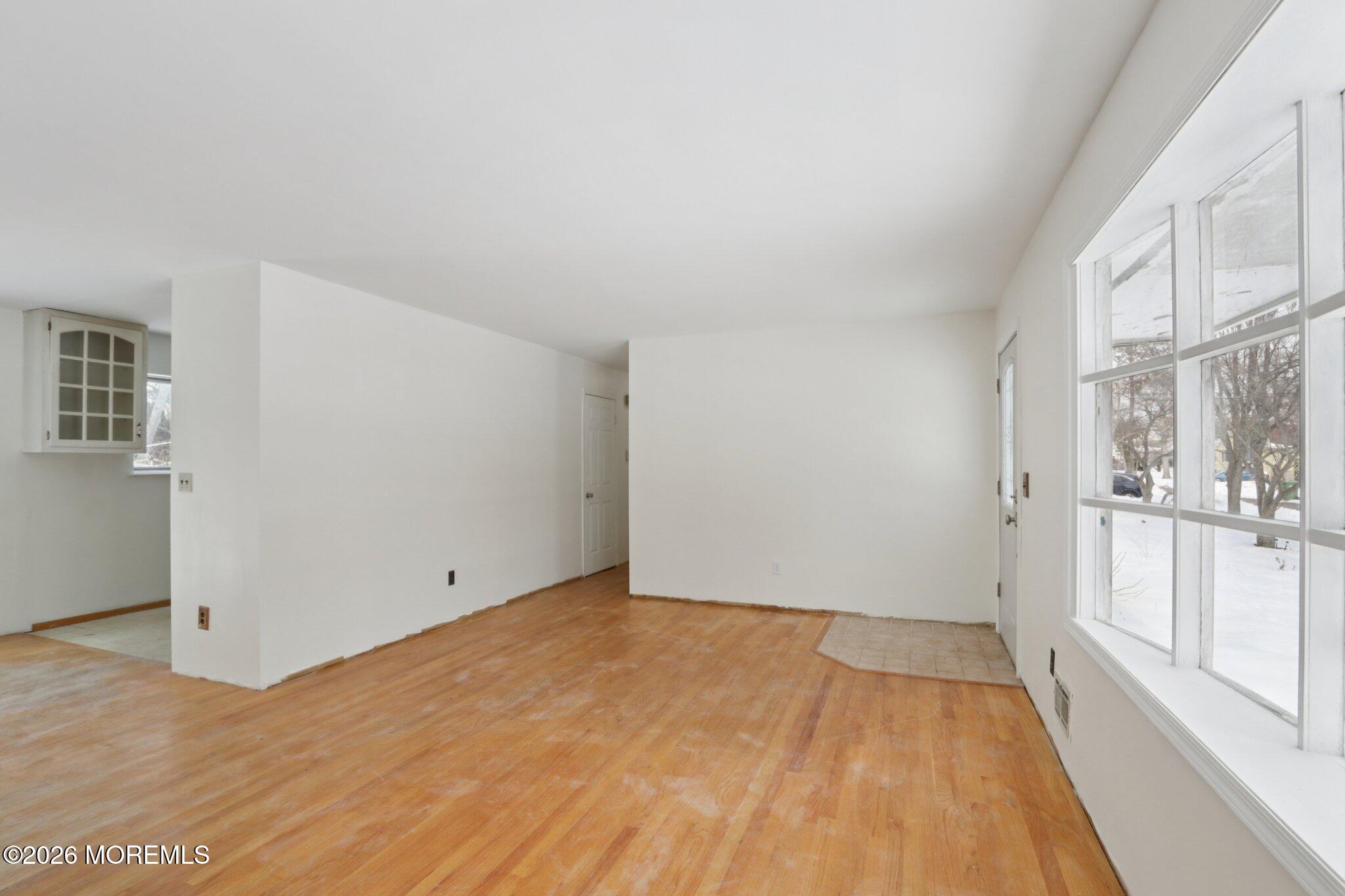 1124 Spray Avenue Beachwood NJ 08722