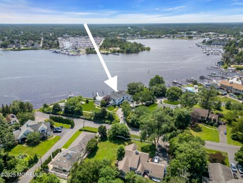 35 Magnolia Lane Toms River NJ 08753