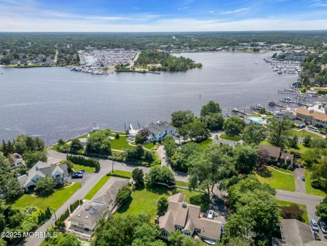35 Magnolia Lane Toms River NJ 08753