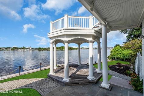 35 Magnolia Lane Toms River NJ 08753
