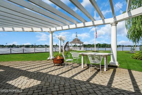 35 Magnolia Lane Toms River NJ 08753