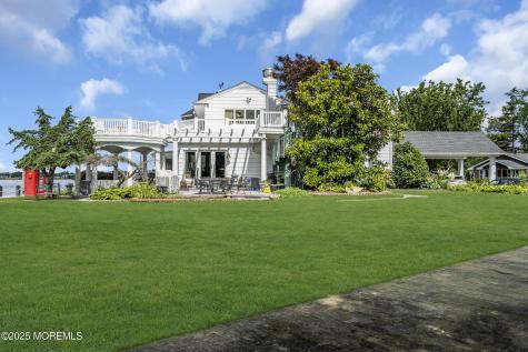 35 Magnolia Lane Toms River NJ 08753