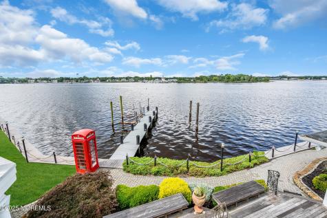 35 Magnolia Lane Toms River NJ 08753