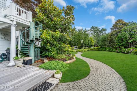 35 Magnolia Lane Toms River NJ 08753