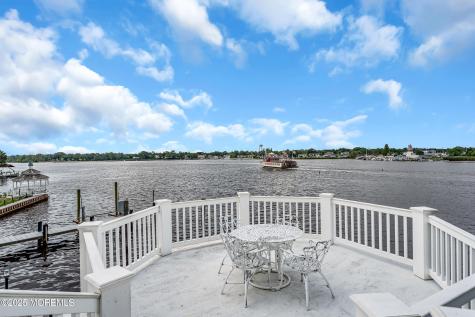 35 Magnolia Lane Toms River NJ 08753