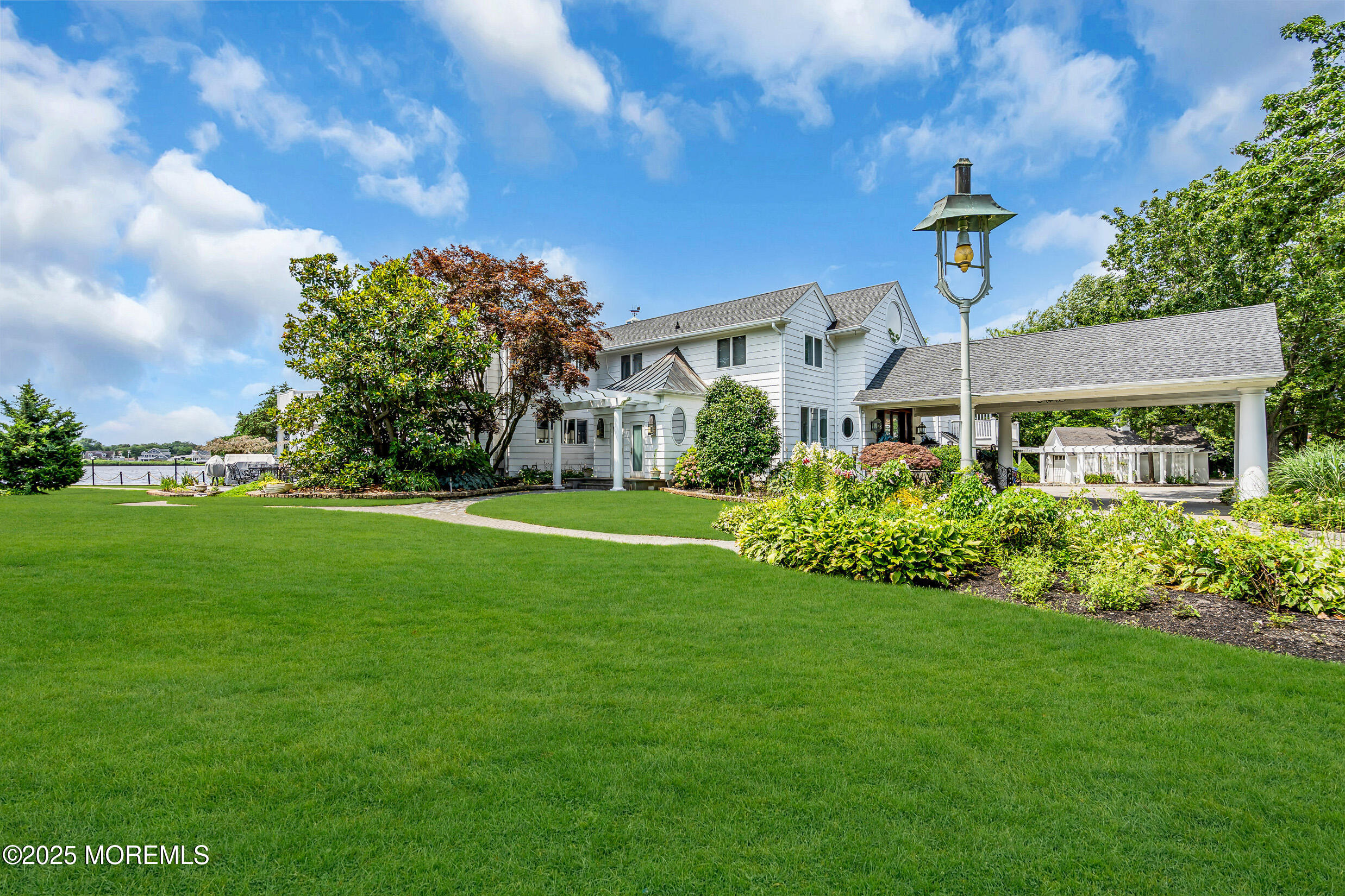 35 Magnolia Lane Toms River NJ 08753