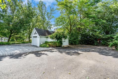 35 Magnolia Lane Toms River NJ 08753