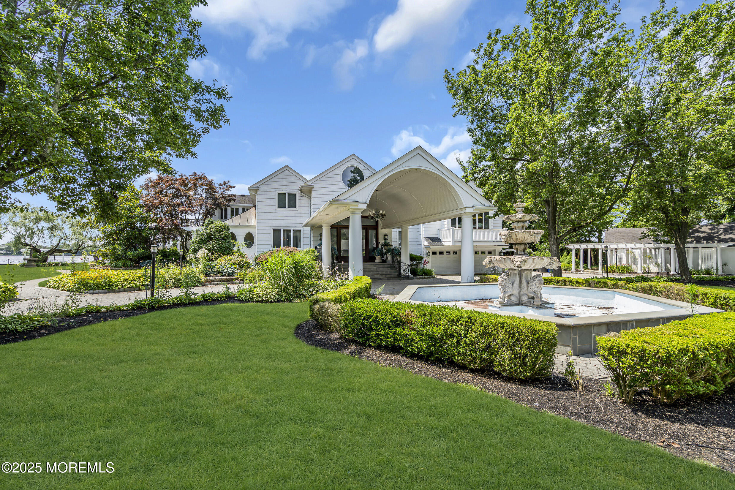 35 Magnolia Lane Toms River NJ 08753