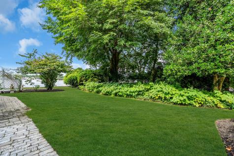 35 Magnolia Lane Toms River NJ 08753