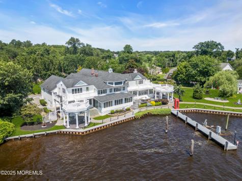 35 Magnolia Lane Toms River NJ 08753