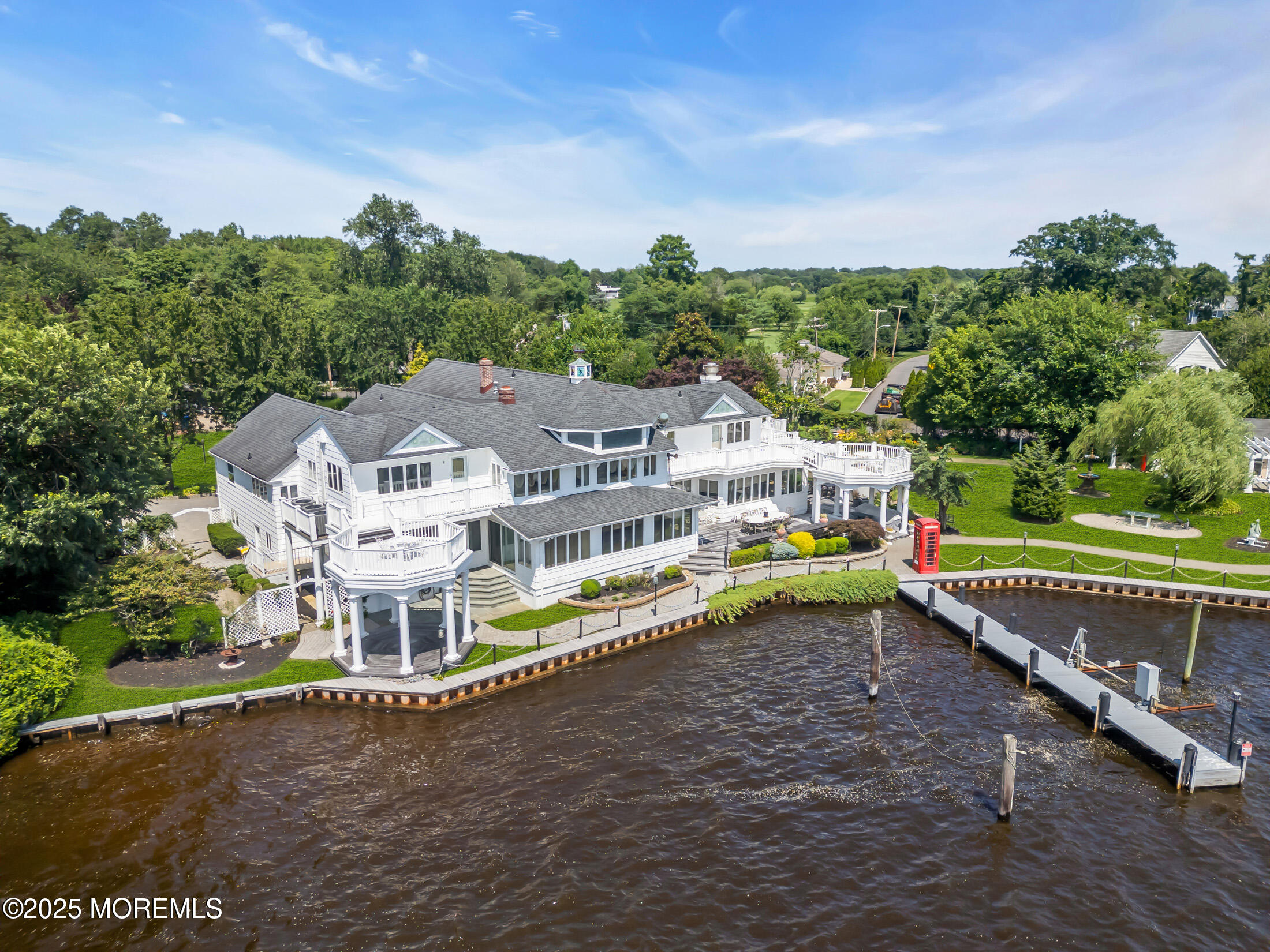 35 Magnolia Lane Toms River NJ 08753