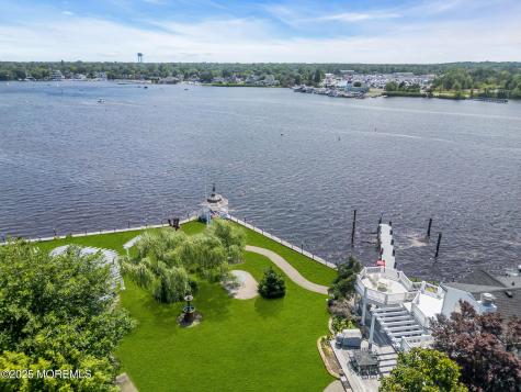 35 Magnolia Lane Toms River NJ 08753