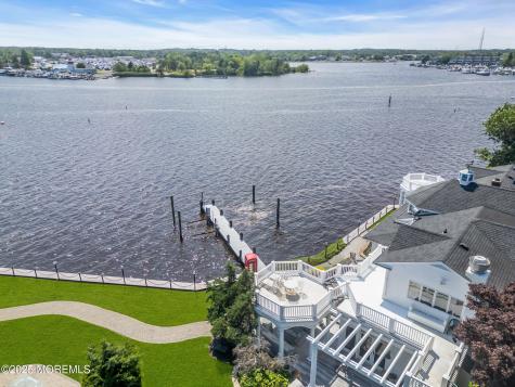 35 Magnolia Lane Toms River NJ 08753
