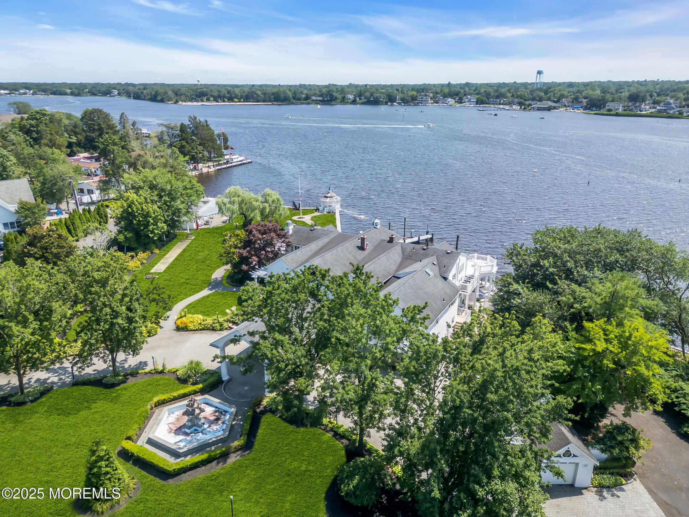 35 Magnolia Lane Toms River NJ 08753