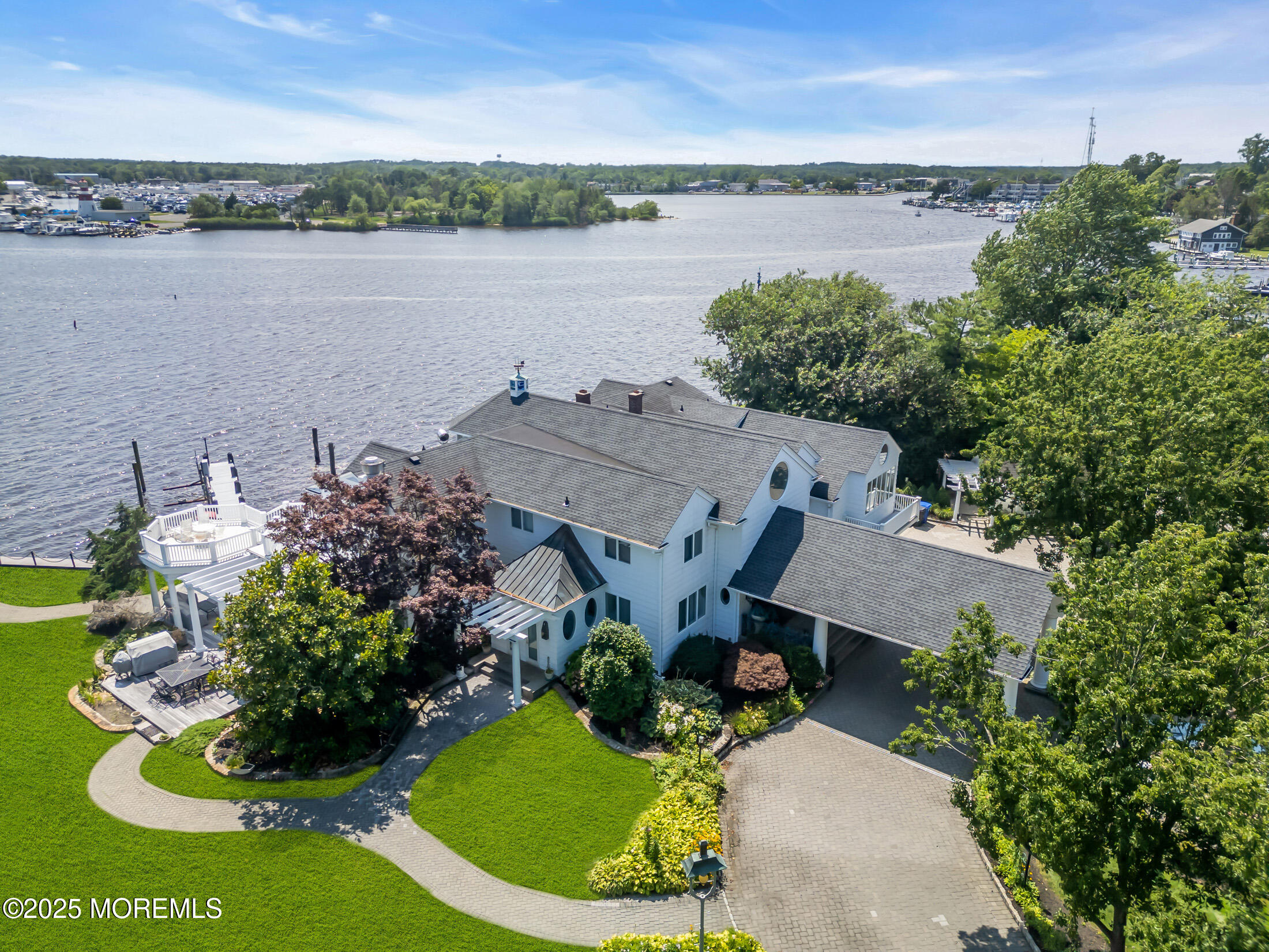 35 Magnolia Lane Toms River NJ 08753