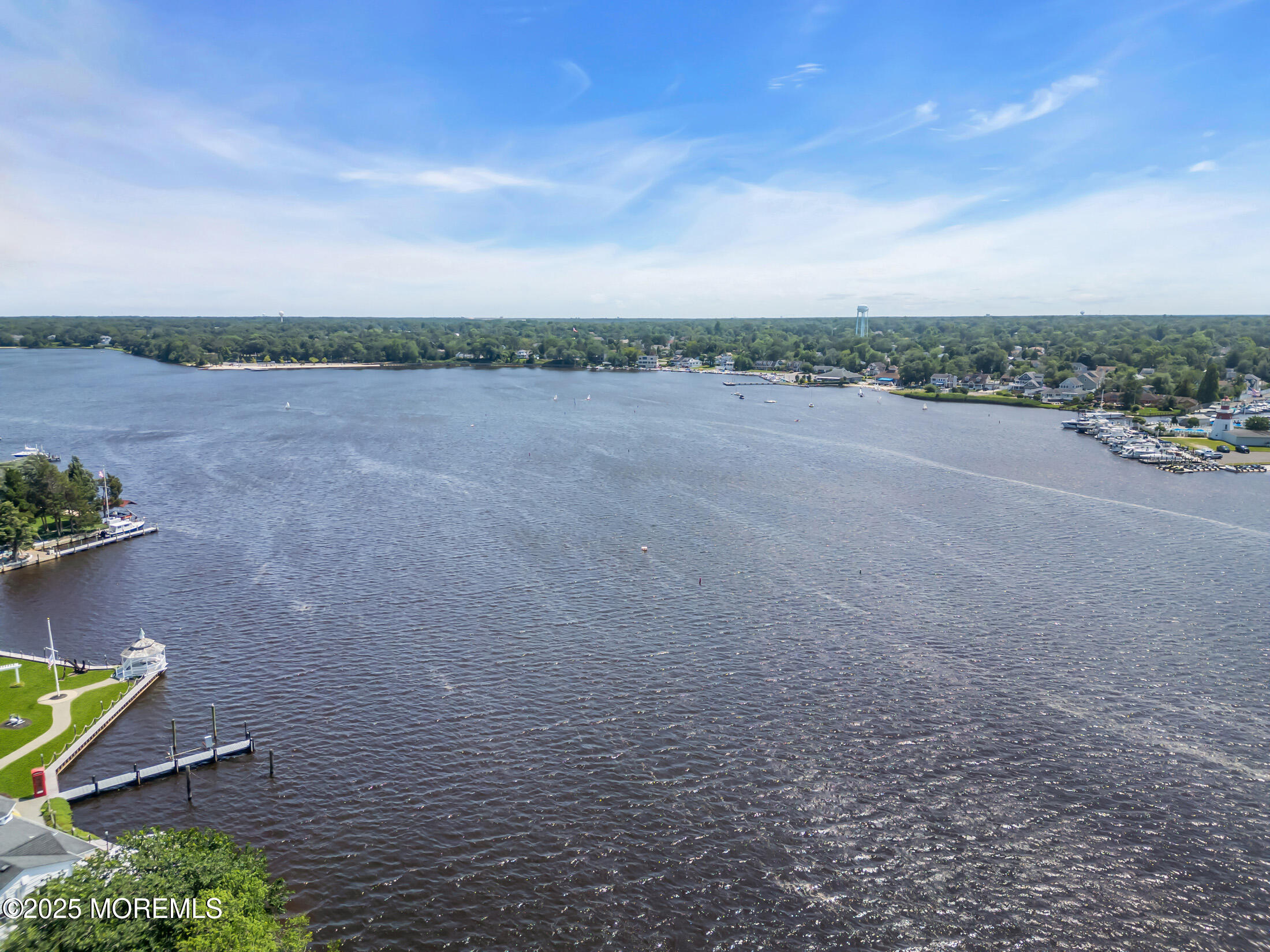 35 Magnolia Lane Toms River NJ 08753