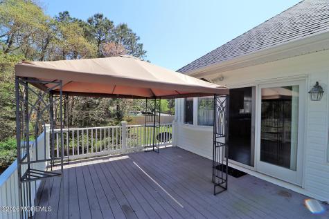 801 Buccaneer Lane Manahawkin NJ 08050