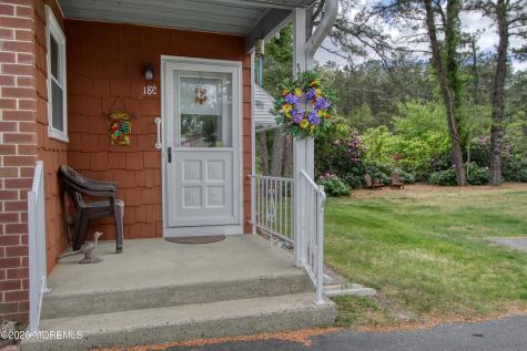 18 Alpine Road Whiting NJ 08759
