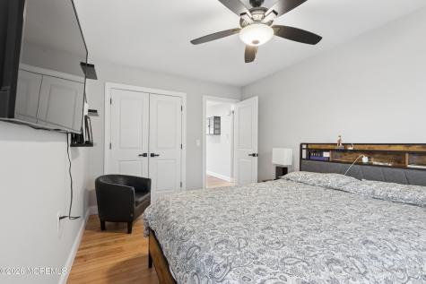64 Coral Bell Hollow Toms River NJ 08755