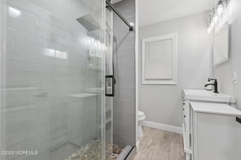 64 Coral Bell Hollow Toms River NJ 08755