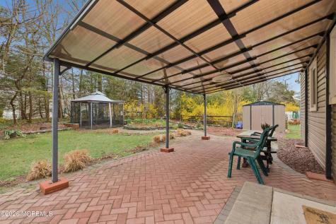 64 Coral Bell Hollow Toms River NJ 08755