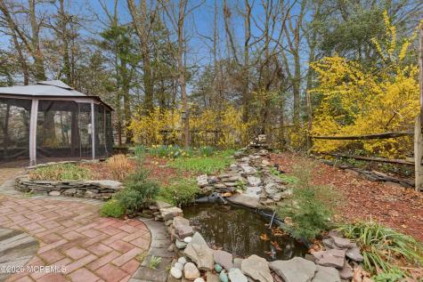 64 Coral Bell Hollow Toms River NJ 08755
