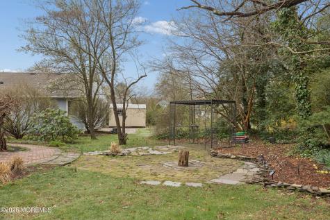 64 Coral Bell Hollow Toms River NJ 08755