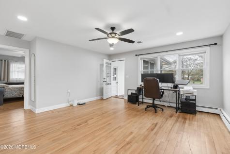 64 Coral Bell Hollow Toms River NJ 08755