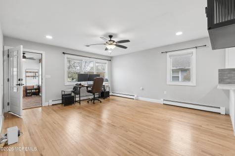 64 Coral Bell Hollow Toms River NJ 08755