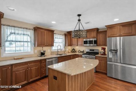 237 Rodman Court Eatontown NJ 07724