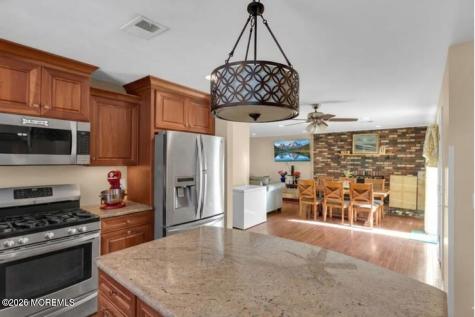 237 Rodman Court Eatontown NJ 07724