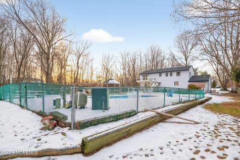 6 Storer Court Morganville NJ 07751