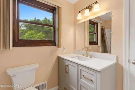 203 Doe Road Toms River NJ 08753