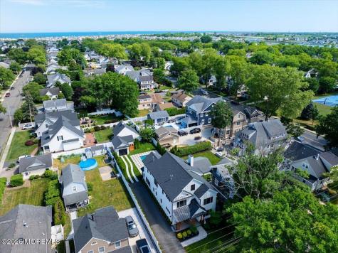 14 Wyckoff Avenue Manasquan NJ 08736