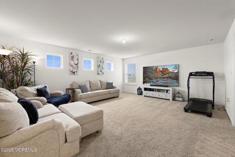 15 Holloway Avenue Manahawkin NJ 08050