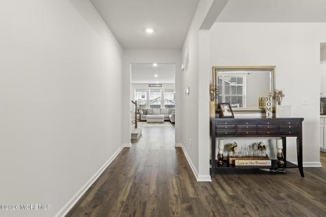 15 Holloway Avenue Manahawkin NJ 08050