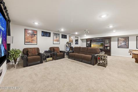 15 Holloway Avenue Manahawkin NJ 08050