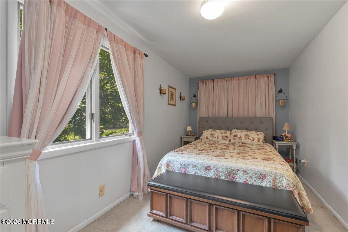 228 Red Hill Road Middletown NJ 07748