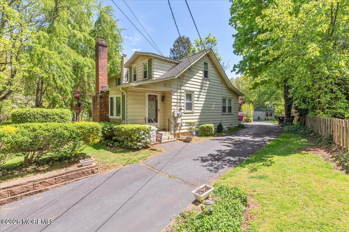 228 Red Hill Road Middletown NJ 07748