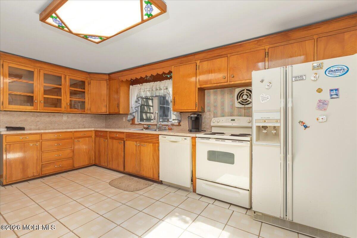 228 Red Hill Road Middletown NJ 07748