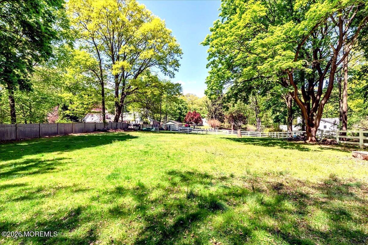 228 Red Hill Road Middletown NJ 07748