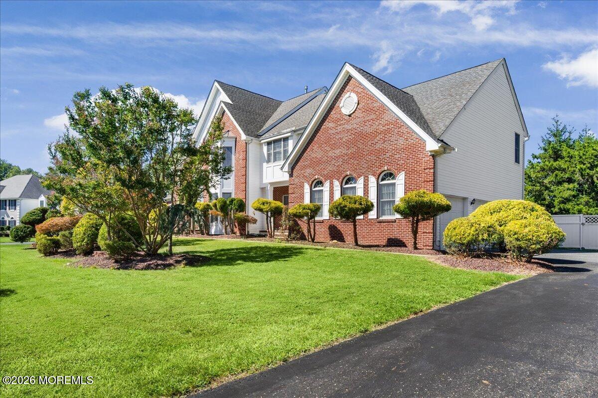 10 Huxley Court Marlboro NJ 07746