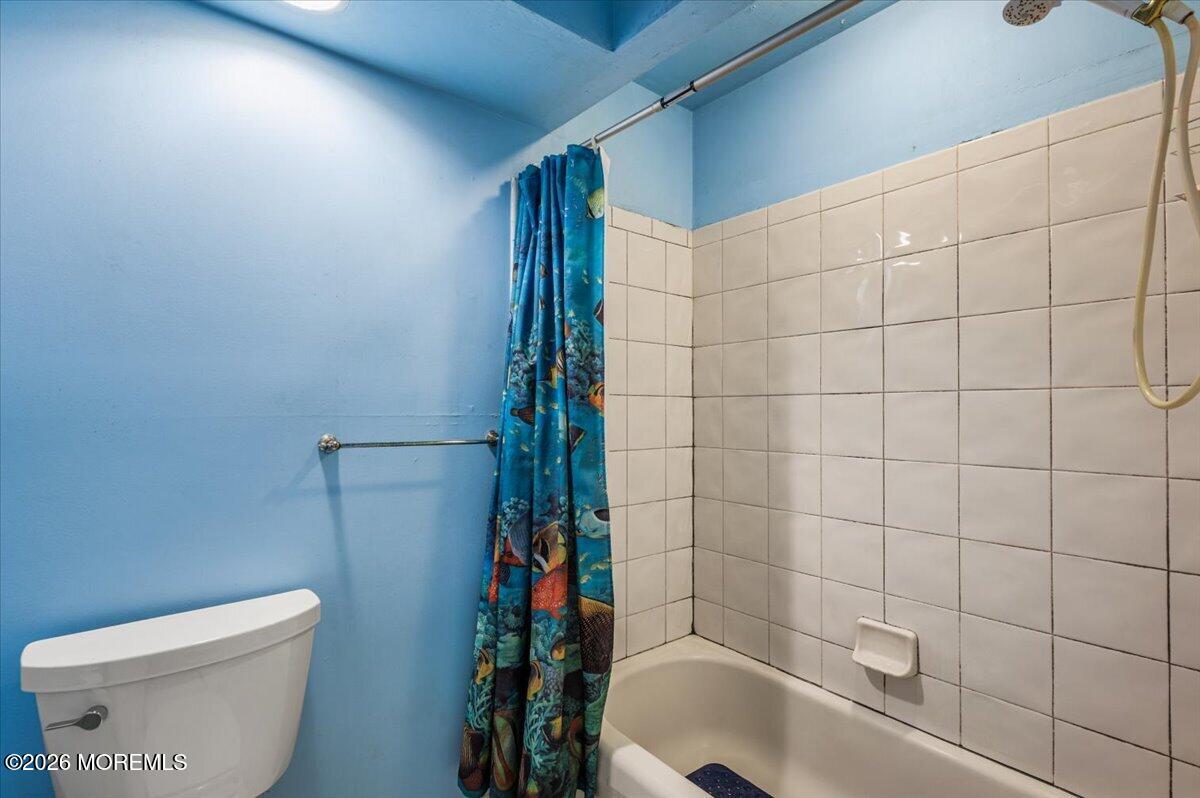 10 Huxley Court Marlboro NJ 07746